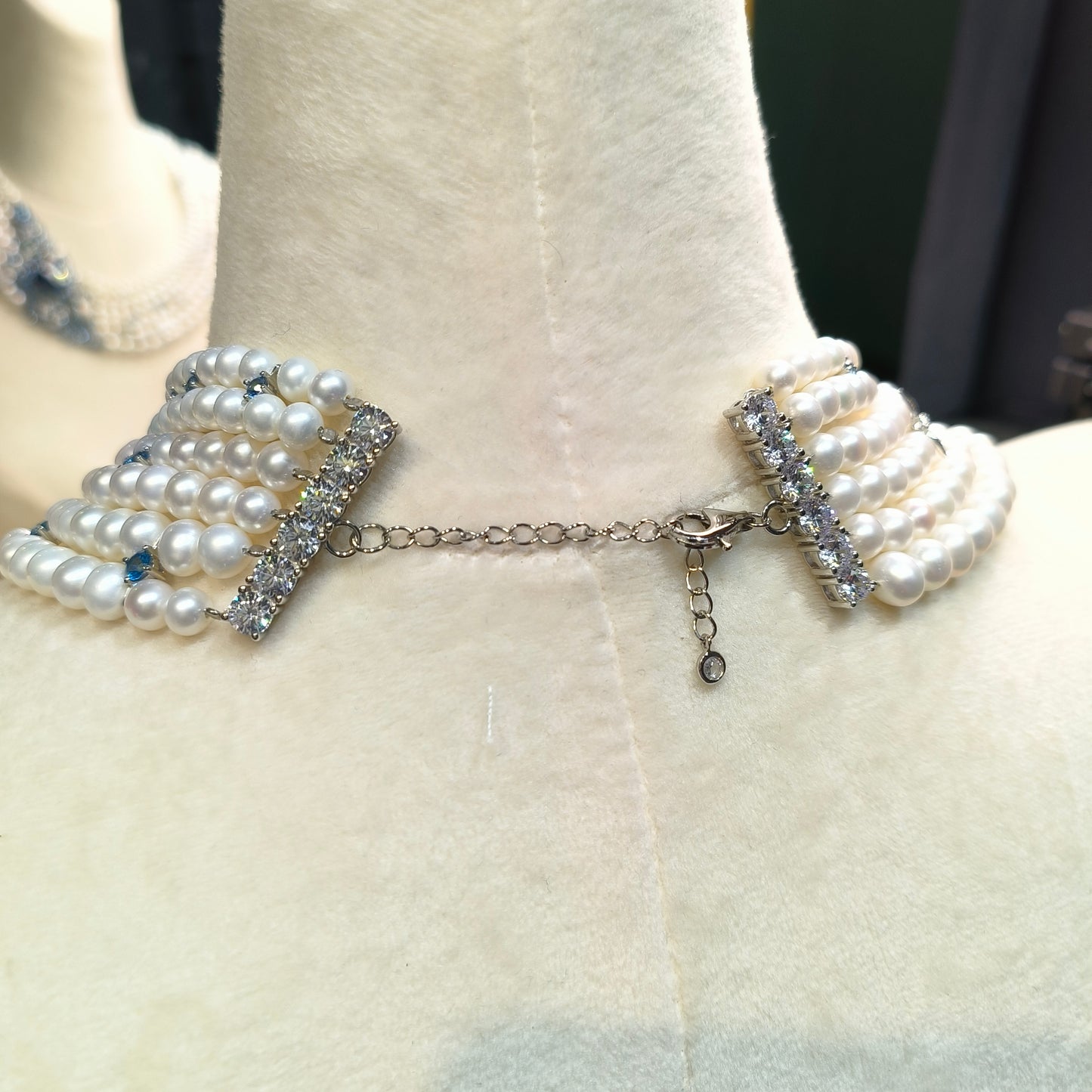 Bespoke customized design: freshwater pearls Birds fly on the ocean necklace