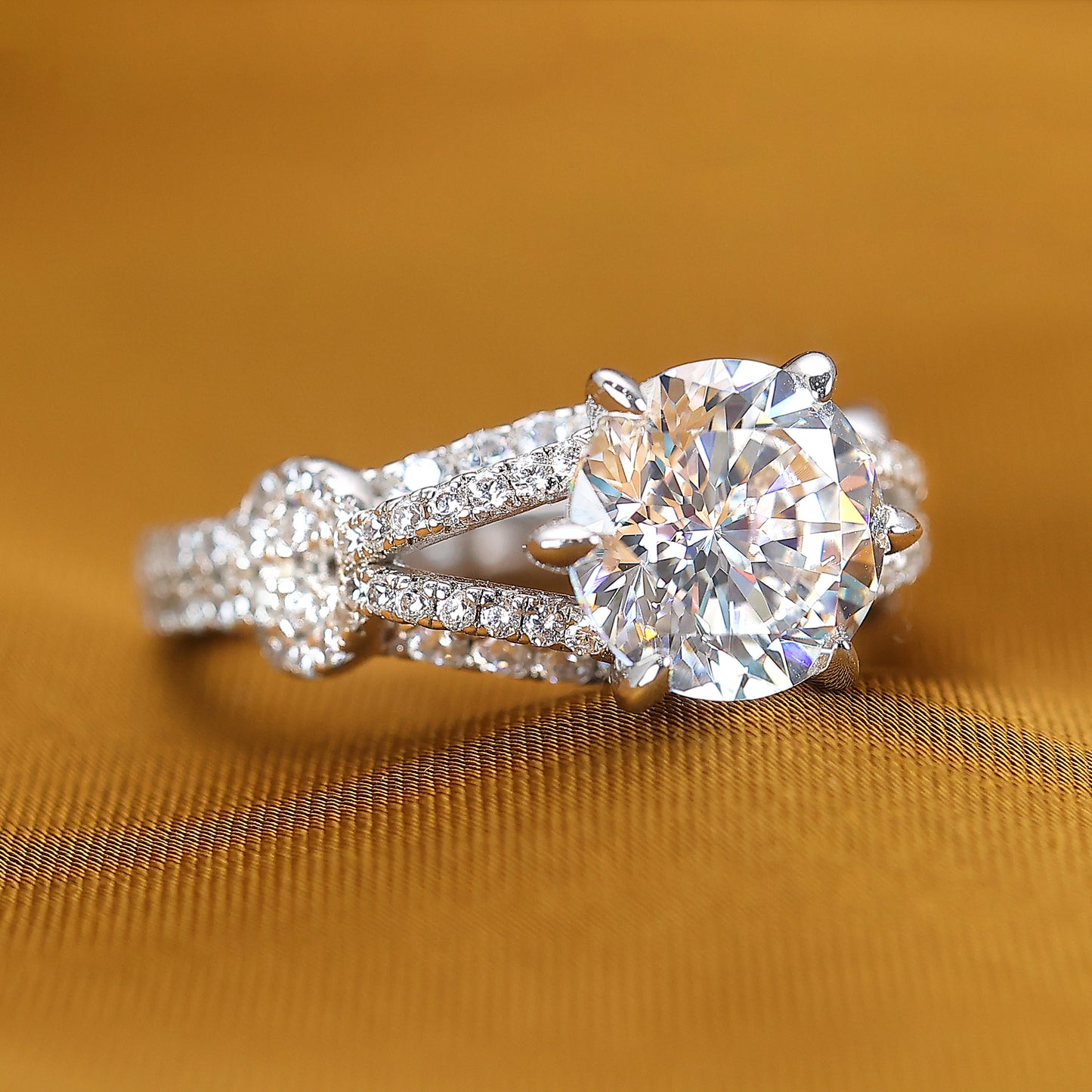 Special offer Micro-setting round brilliant cut lab created stones half of the country ring, sterling silver. 3 carat