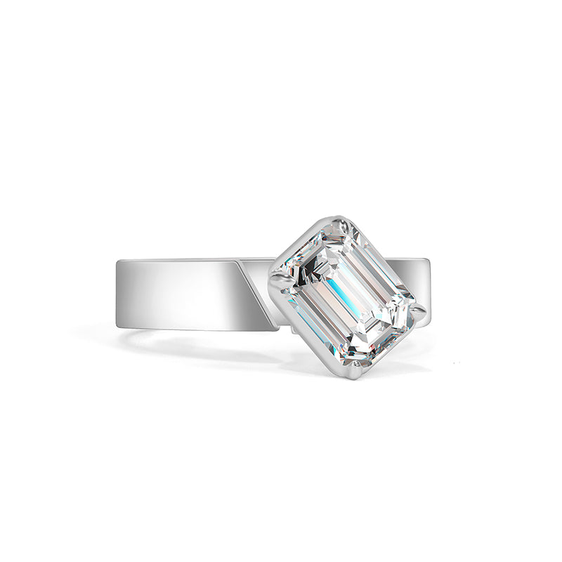 Promotion Wedding collection: Emerald-cut wide band ring