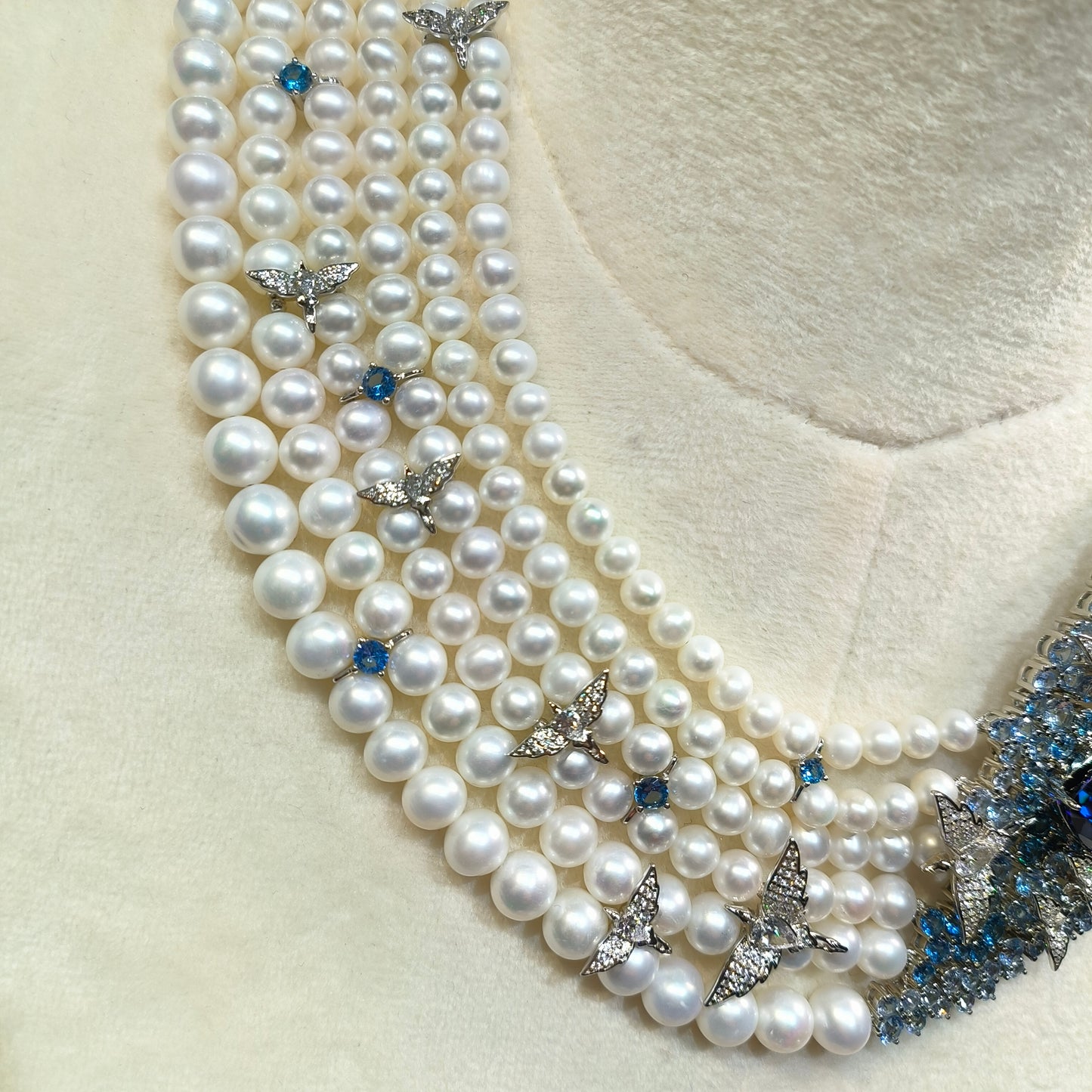 Bespoke customized design: freshwater pearls Birds fly on the ocean necklace