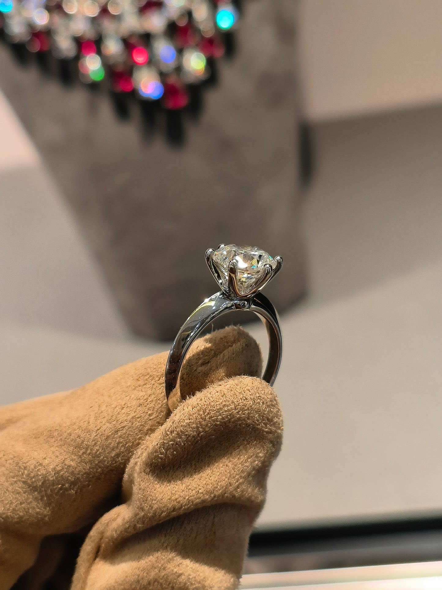 Pre-order Customized Ring for Kimci: 6 prong Round brilliant cut Solitaire 7.88 carat Ring（D color）