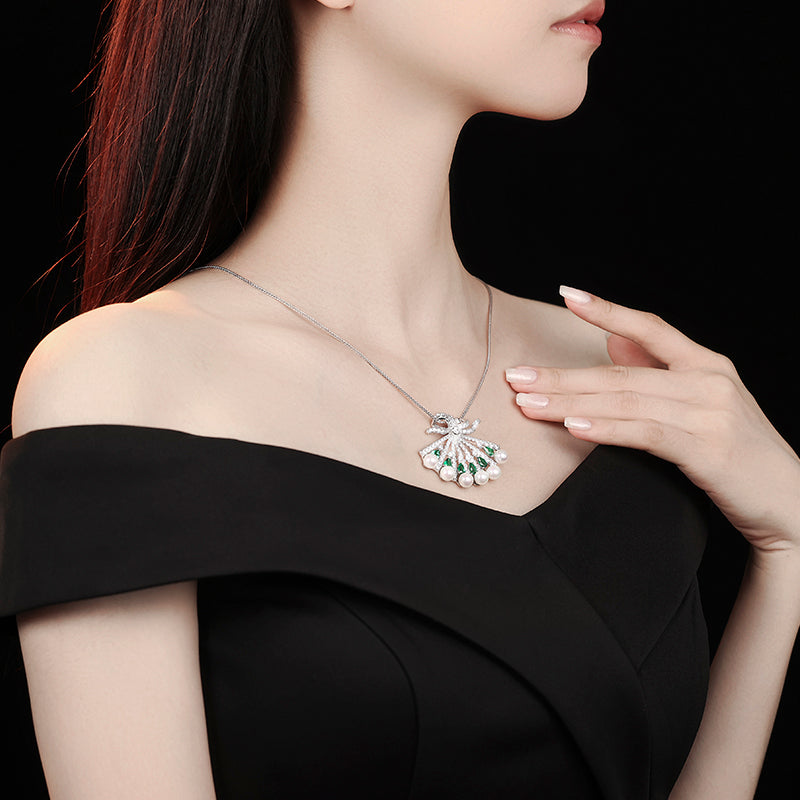 Synthetic Emerald collection: Snow flower and the secret fan Pendant Necklace