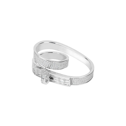 "Elegant White Double-Finger Ring"