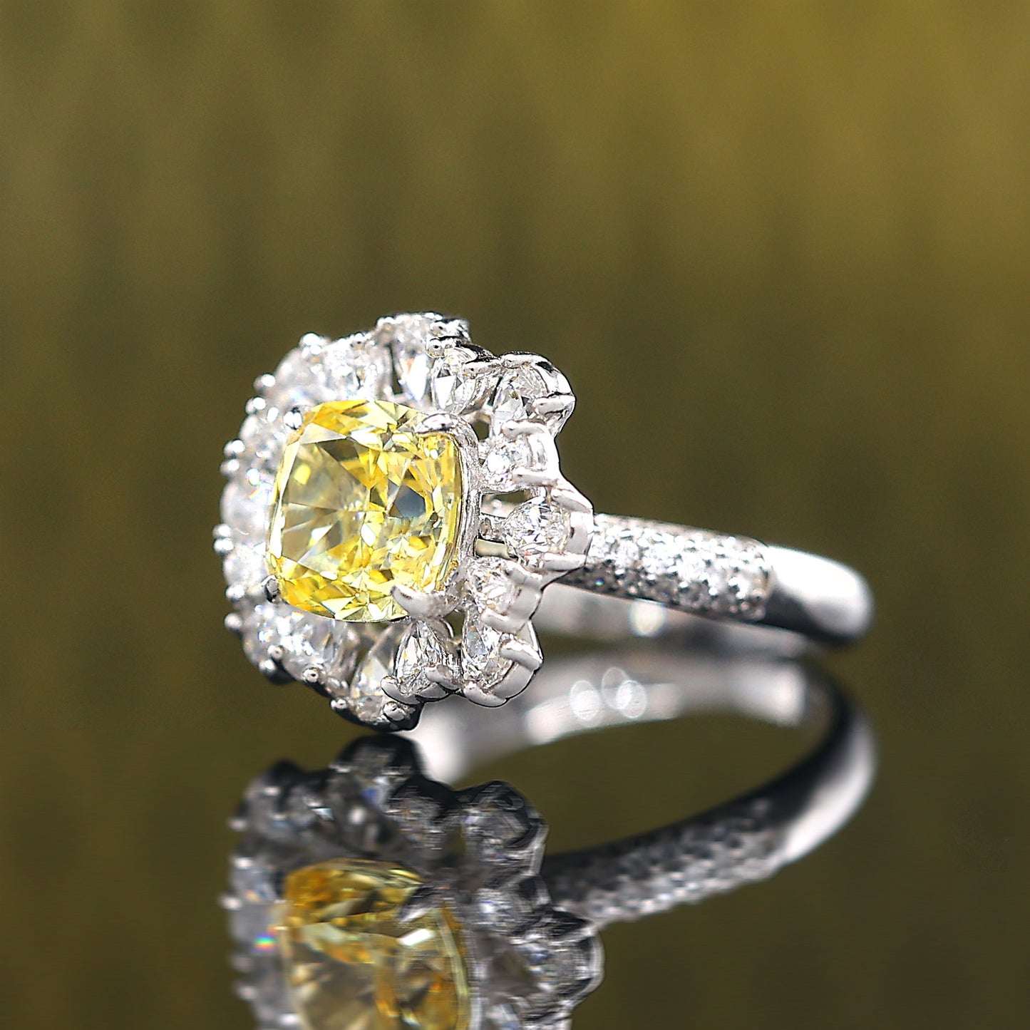 Fancy Yellow collection: "Ice Wonderland" detailed Ring