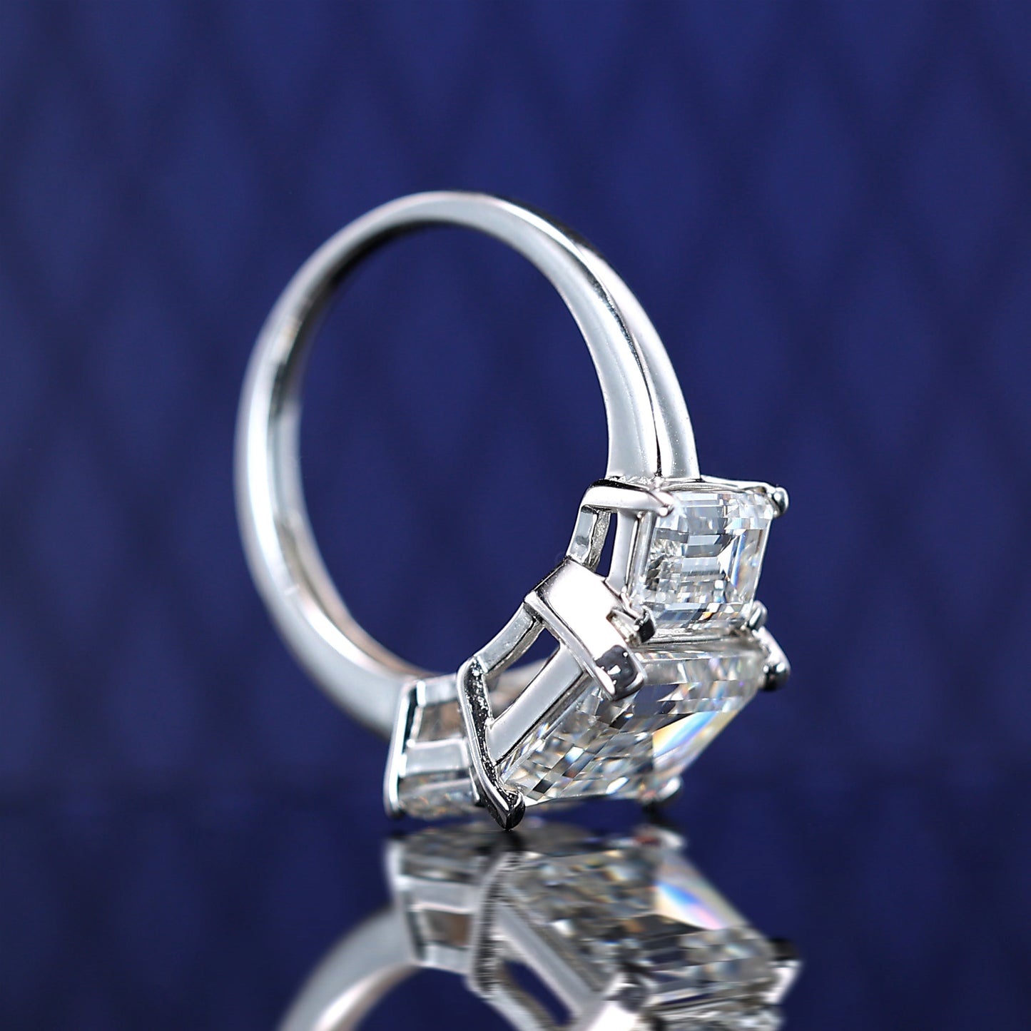 Wedding collection: Emerald-cut "Fantastic 3" Ring