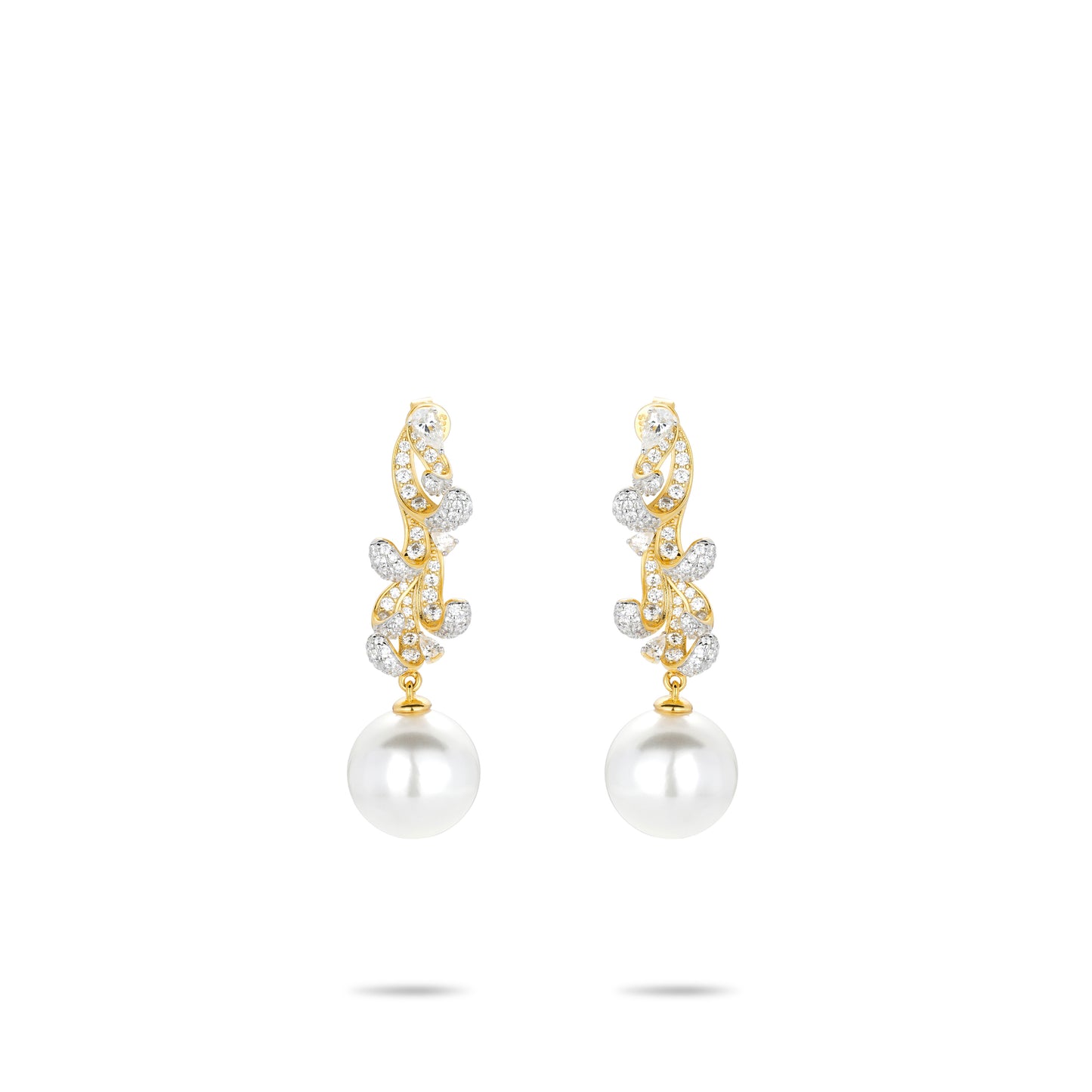 Pre-order High Jewelry collection: The White Pearls and Gold Vine Earrings