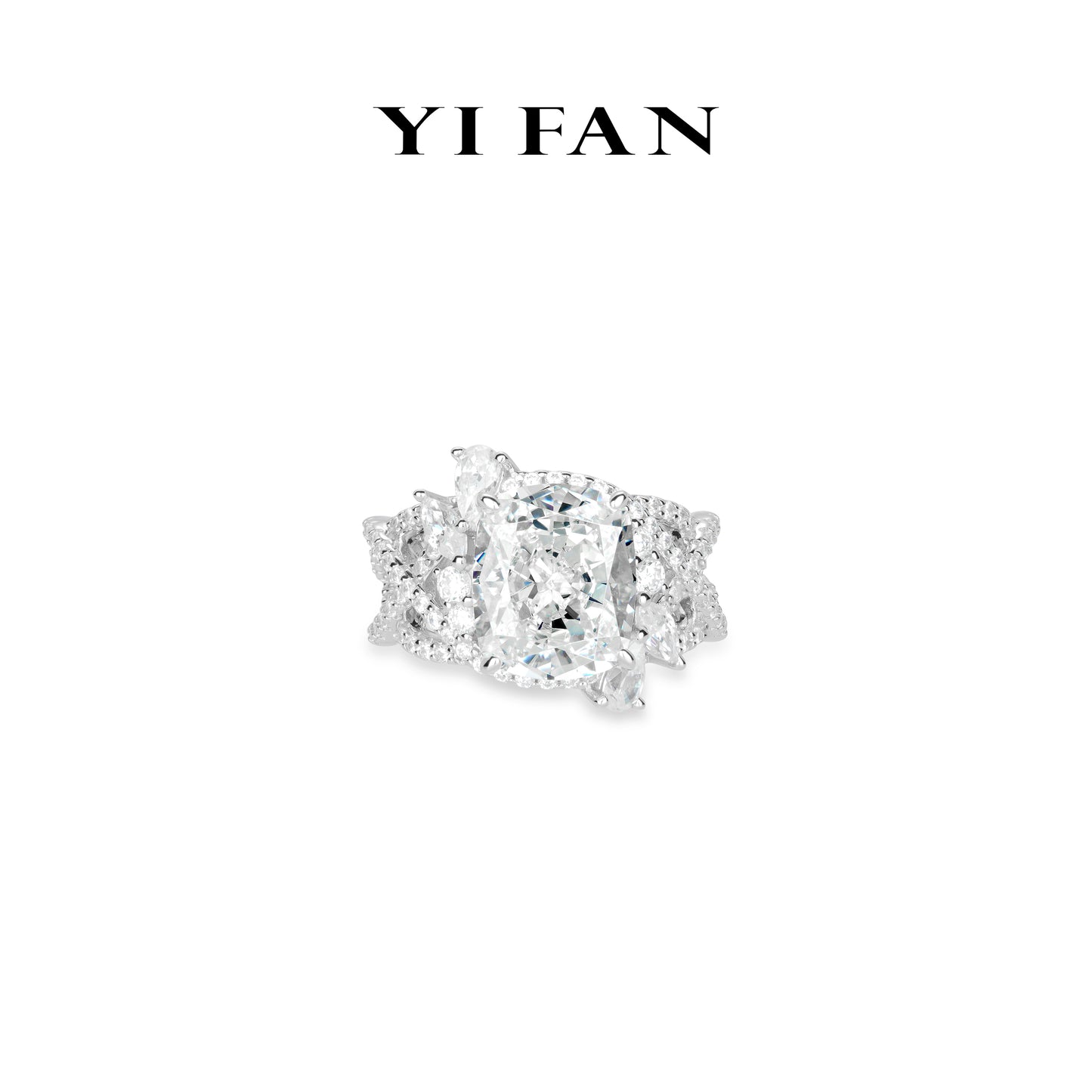 High Jewelry collection: Luxury G color "Icy Brilliant Splendor" detailed Ring