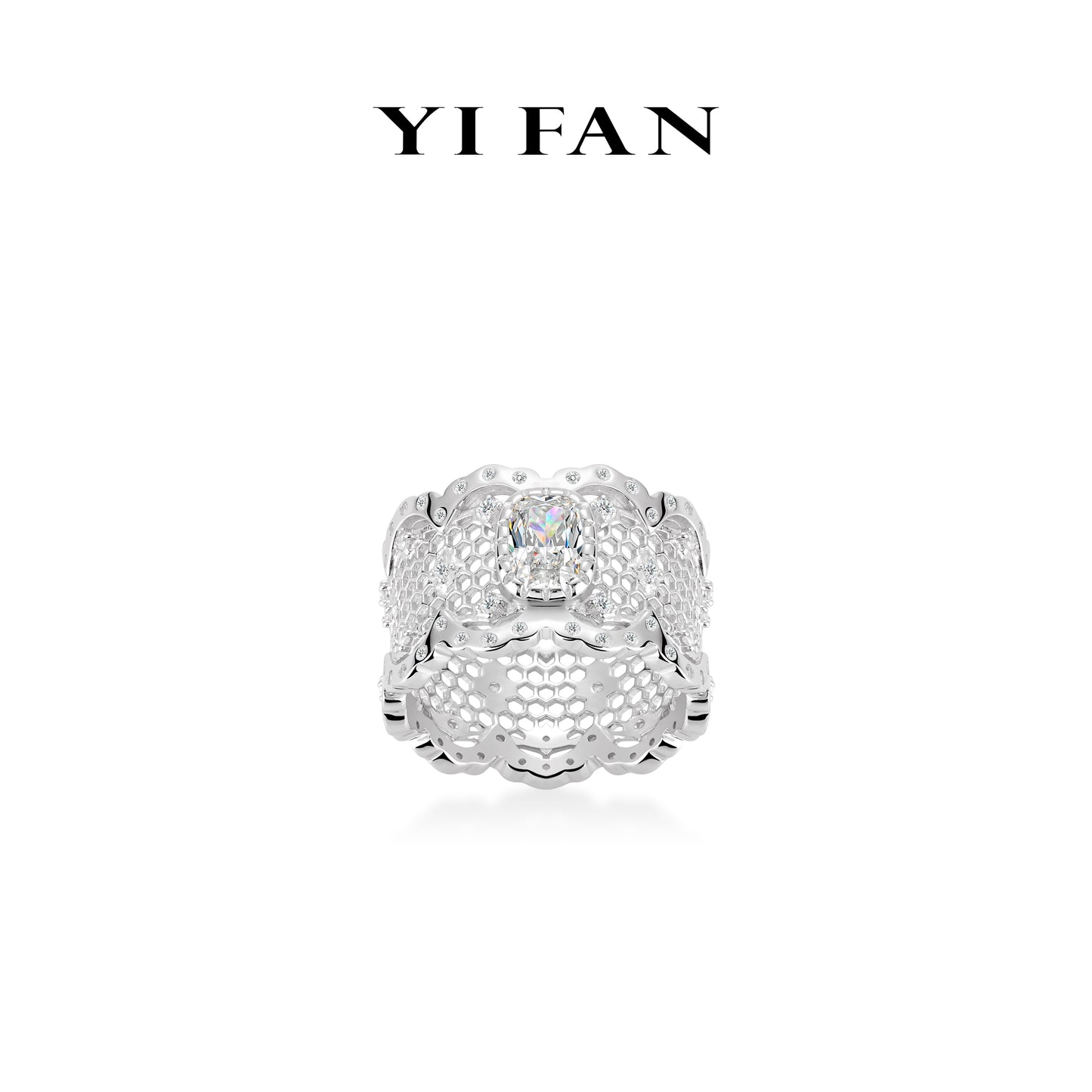 High Jewelry Collection: Luxury “Icy Pigeon Egg in hollowed Honeycomb” detailed wide band Ring