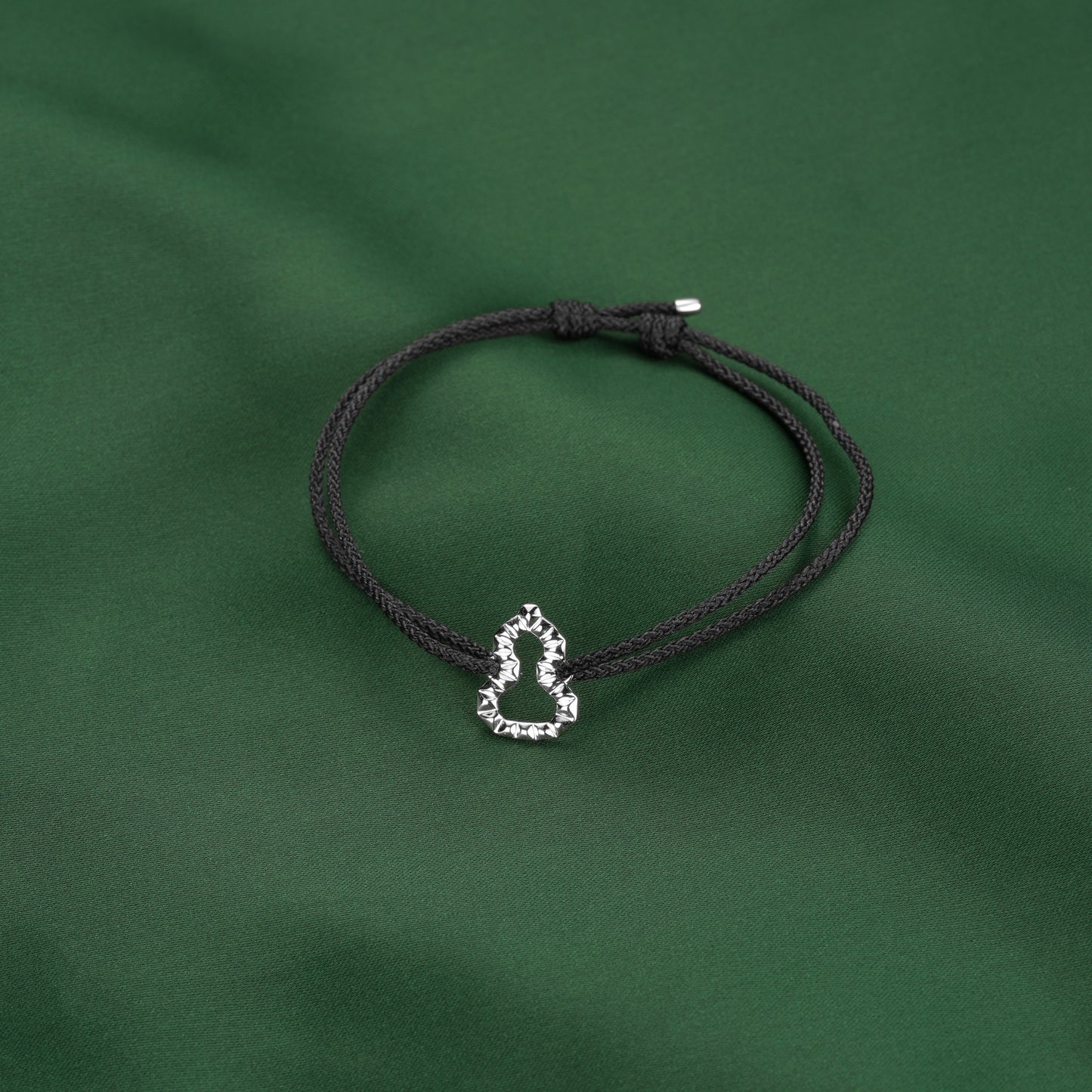 Minimalist collection: Modern "Bottle gourd Hulu" Hand-woven black rope bracelet (Adjustable Unisex)