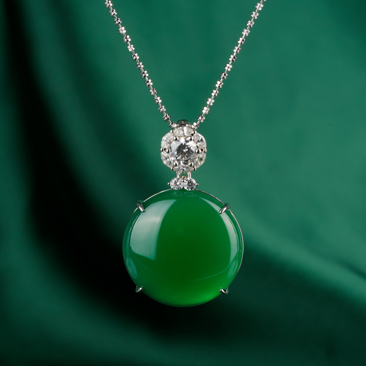 Green jade collection: Modern "Luminous Pearl" detailed Pendant Necklace (2 side to wear)