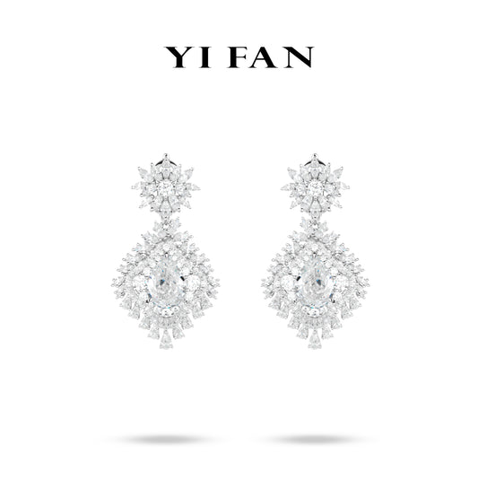 Pre-order High Jewelry collection: Luxury G color “The Light of the Universe” magnificent dangle Earrings for Banquet.