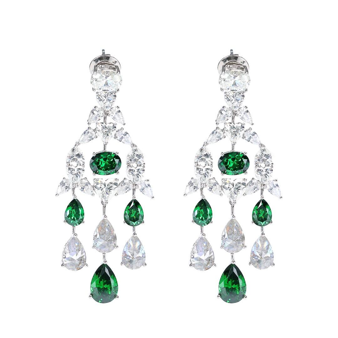 High Jewelry collection: Luxury “Green Water Droplets” detailed Dangle Earrings for Red Carpet/Banquet