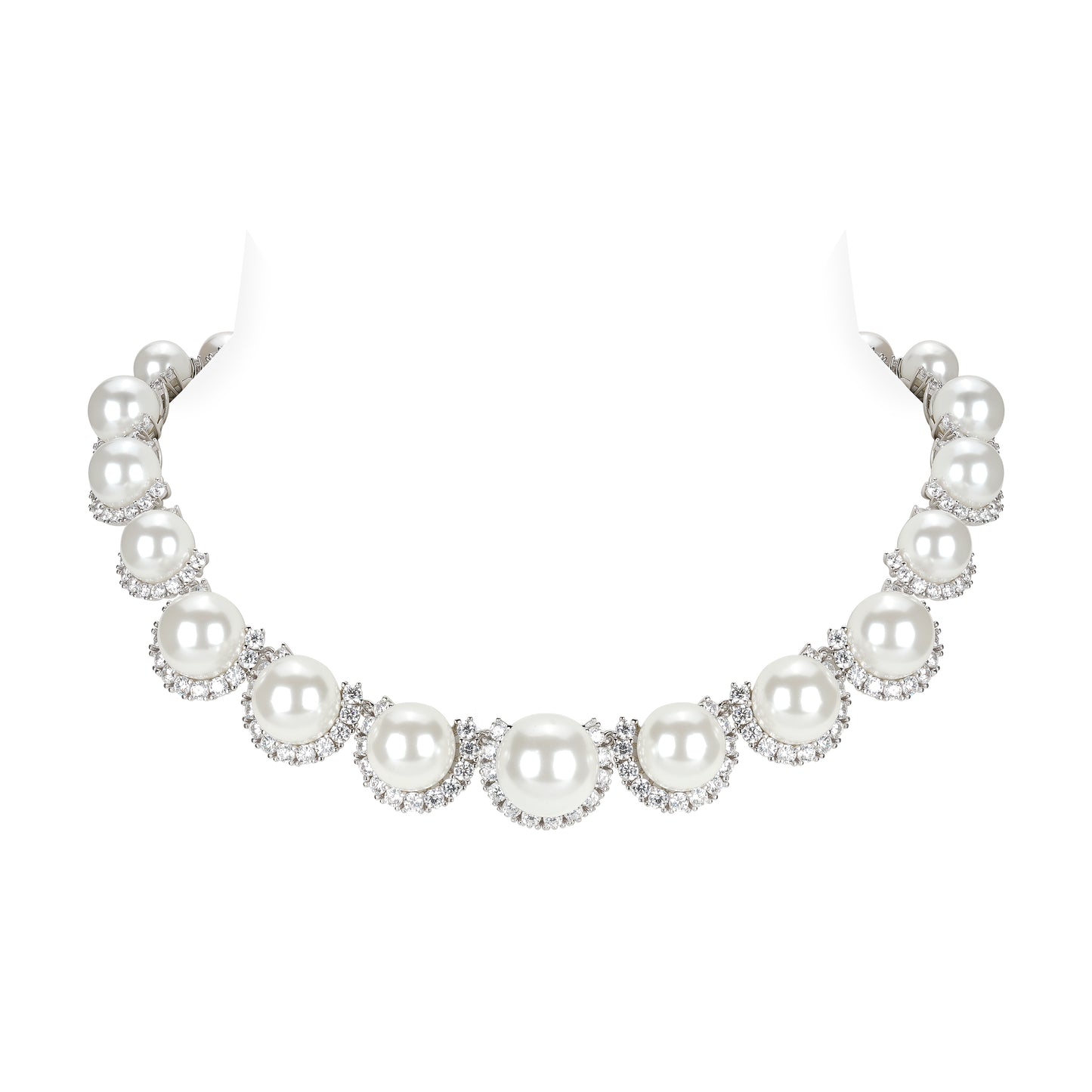 High Jewelry collection：Gradient White Pearls Evening Necklace