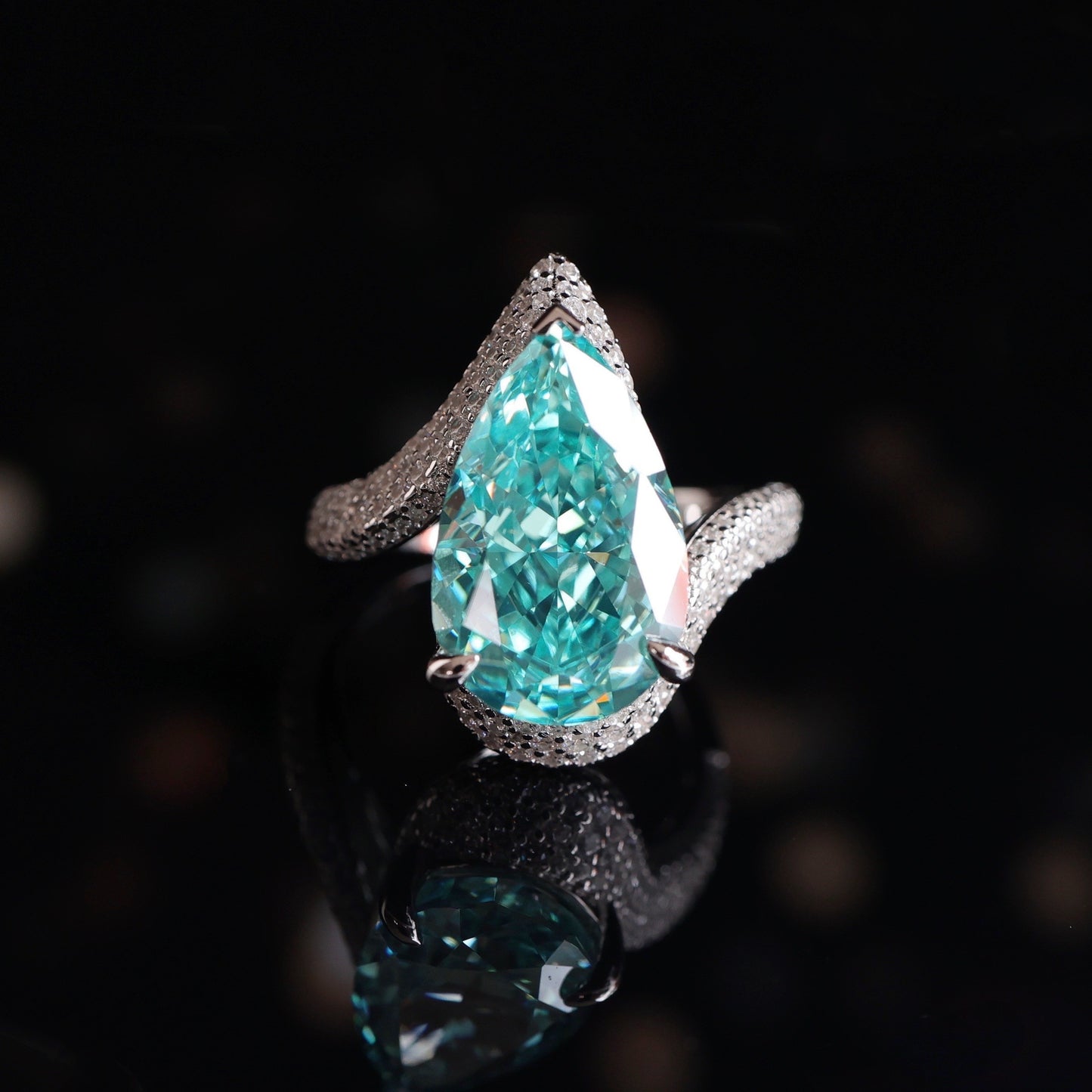 Paraiba Color Lab erstellter Steinring (13 Karat)