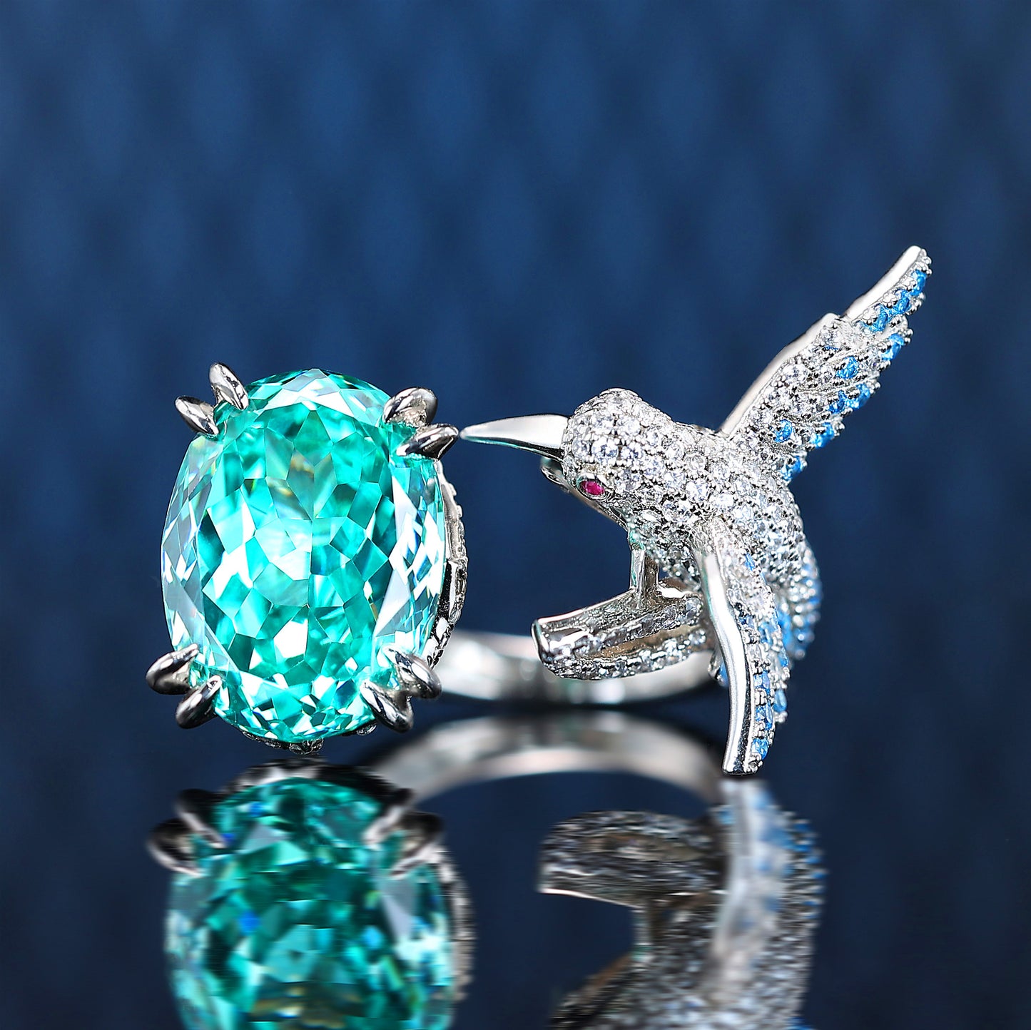 Kolibri-Ring mit Mikrofassung, Paraiba-Farblabor, erstellte Steine, detaillierter Kolibri, Sterlingsilber