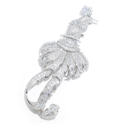 Conception de réservation Micro-serti diamant clair couleur Pierres créées en laboratoire Broche détaillée Oiseau de paradis, argent sterling