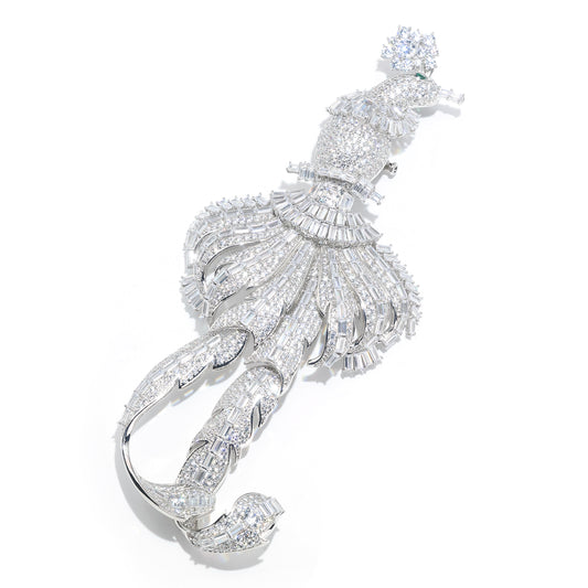 Conception de réservation Micro-serti diamant clair couleur Pierres créées en laboratoire Broche détaillée Oiseau de paradis, argent sterling