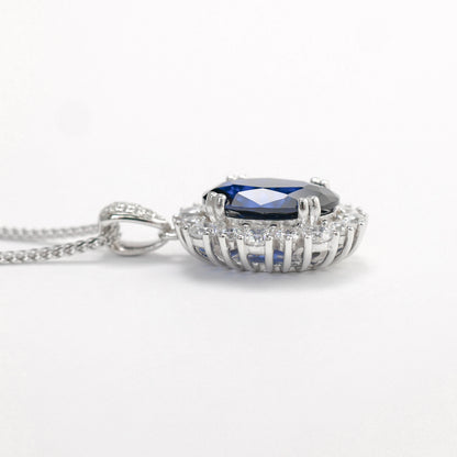 Collier Diane en argent sterling (6 carats) avec pierres créées par le laboratoire et couleur saphir micro-serti