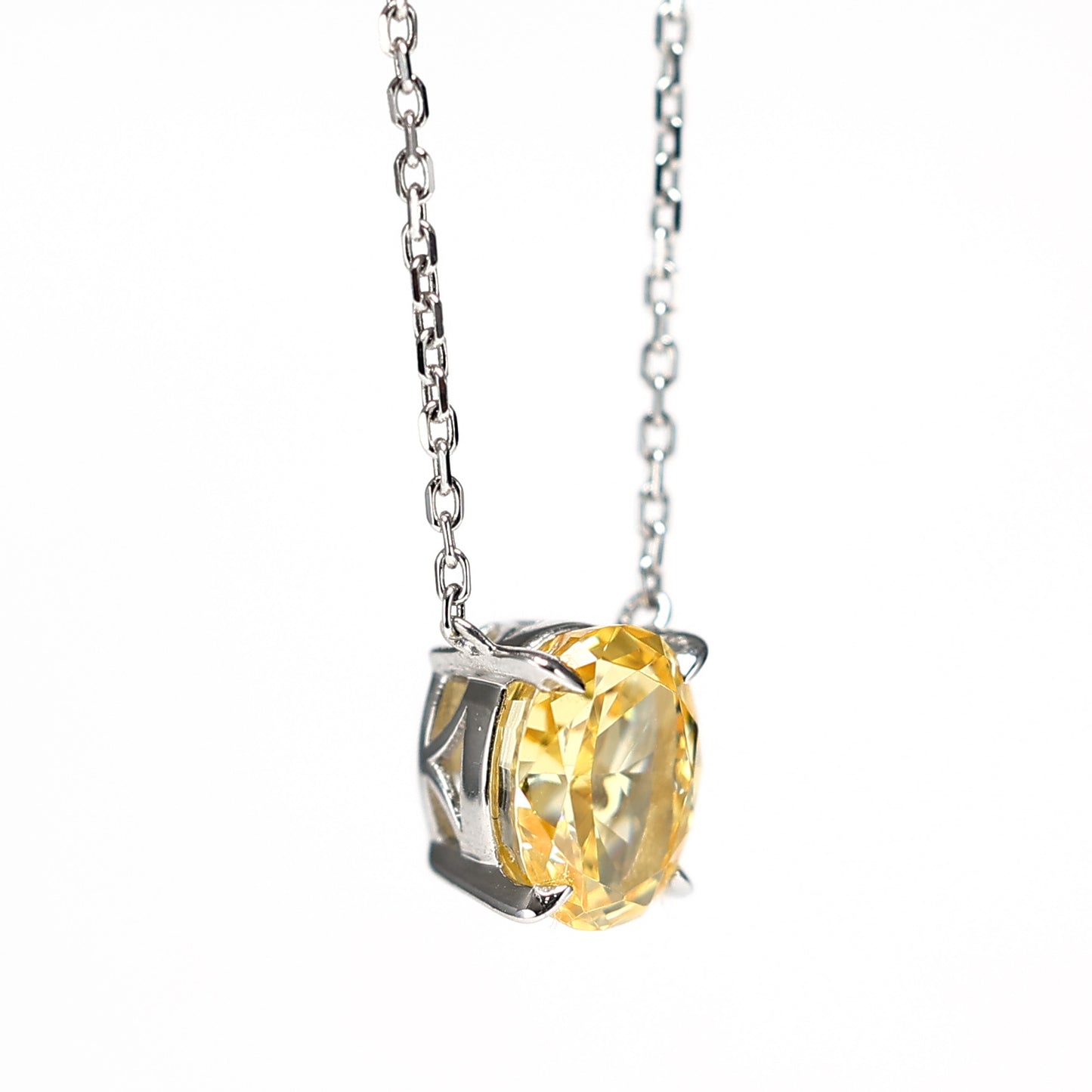 Collier en forme d'oeuf de pigeon de couleur jaune micro-serti, argent sterling