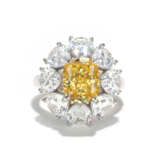 Pièce personnalisée. Diamant jaune micro-serti couleur Pierres créées par le laboratoire Bague marguerite, argent sterling