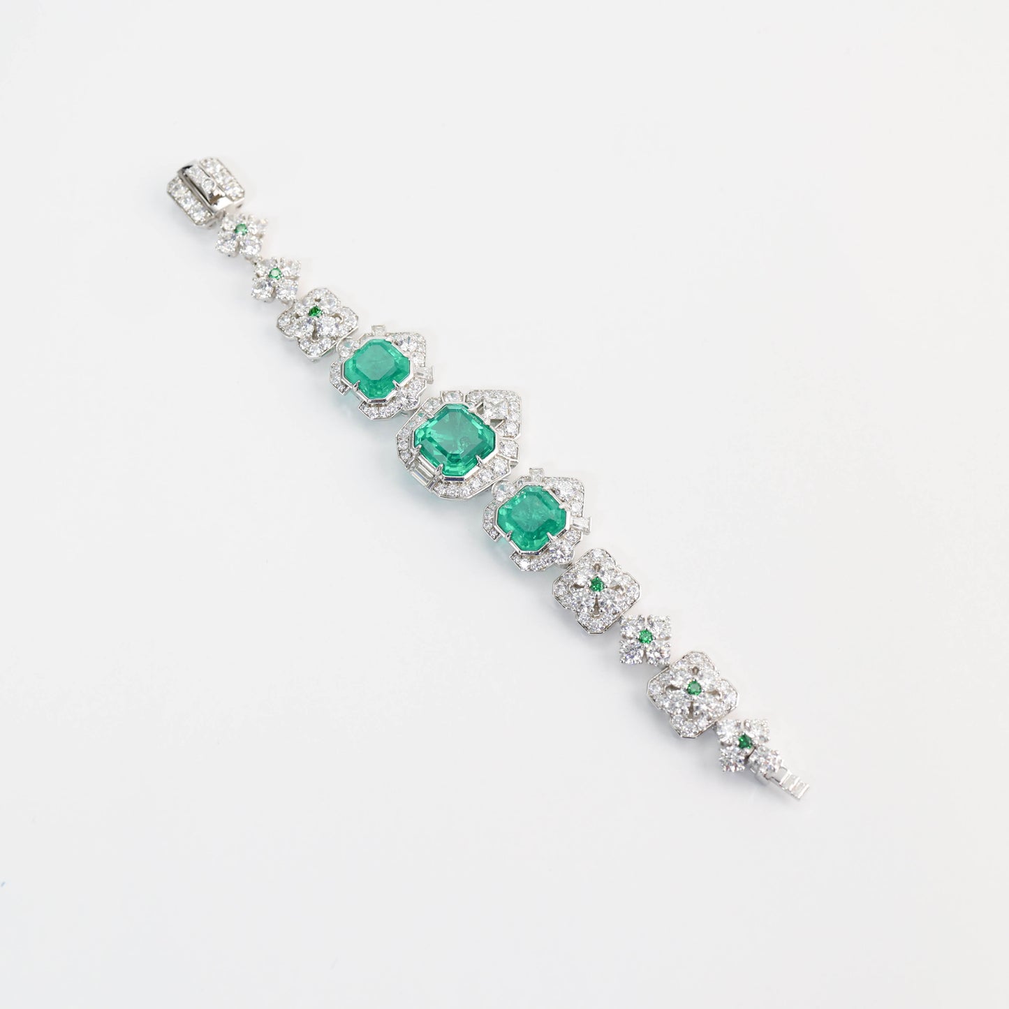 Micro-setting Emerald color fully studded fancy bracelet