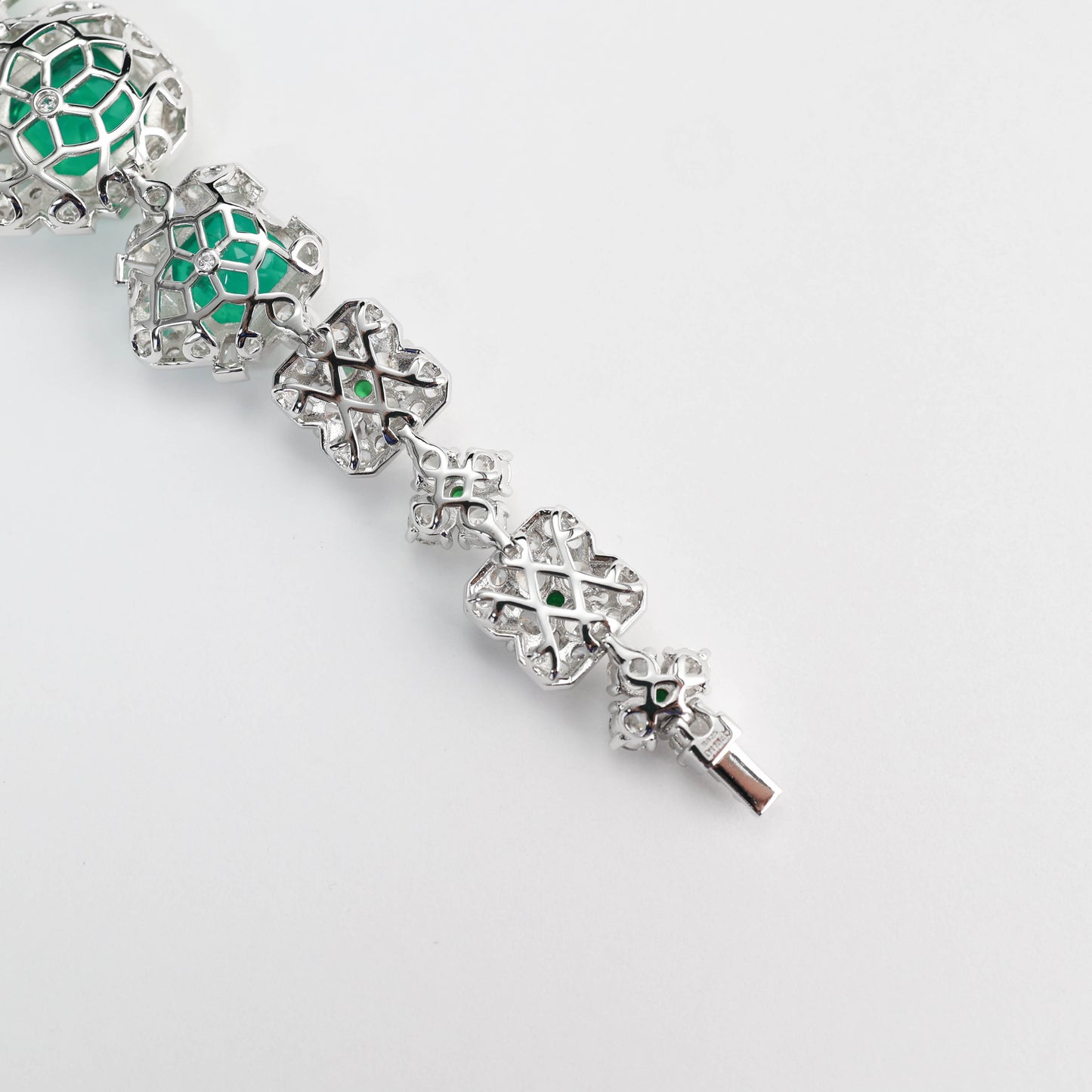 Micro-setting Emerald color fully studded fancy bracelet