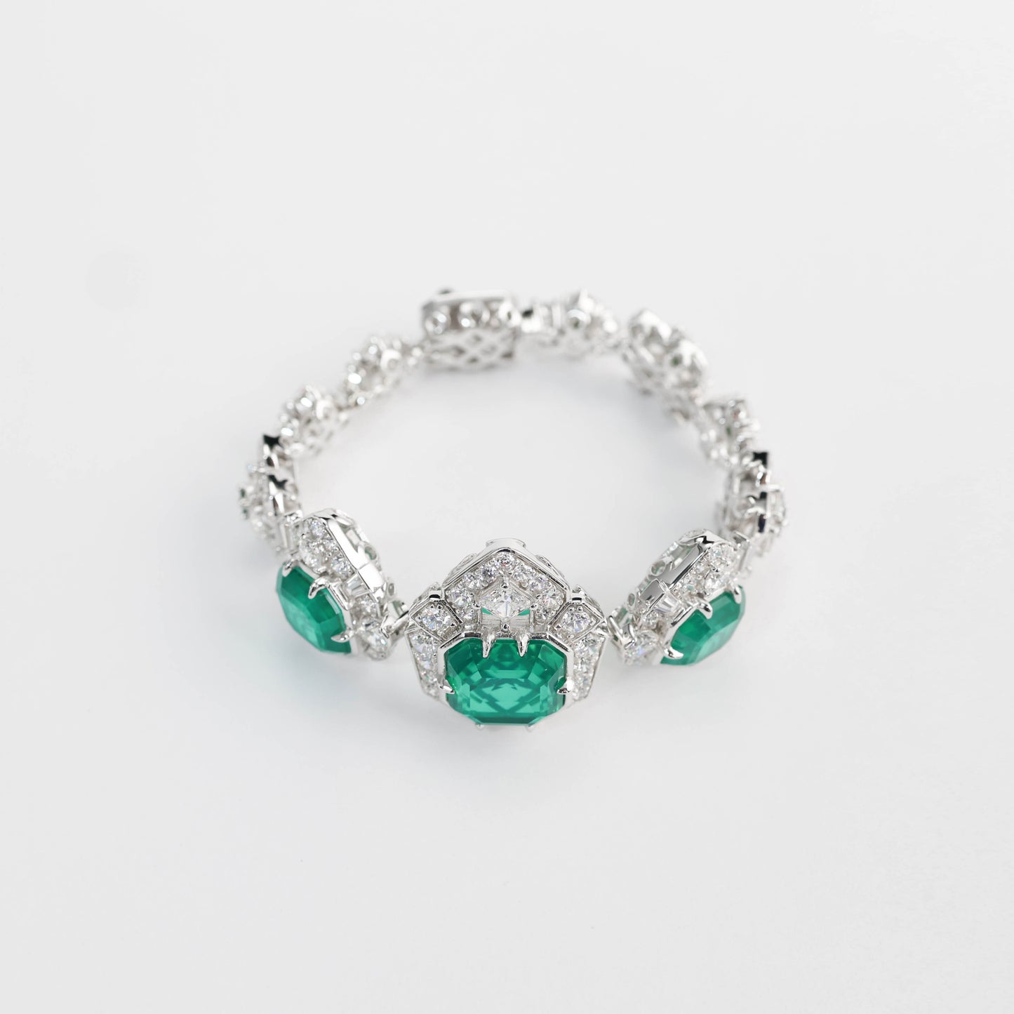 Micro-setting Emerald color fully studded fancy bracelet