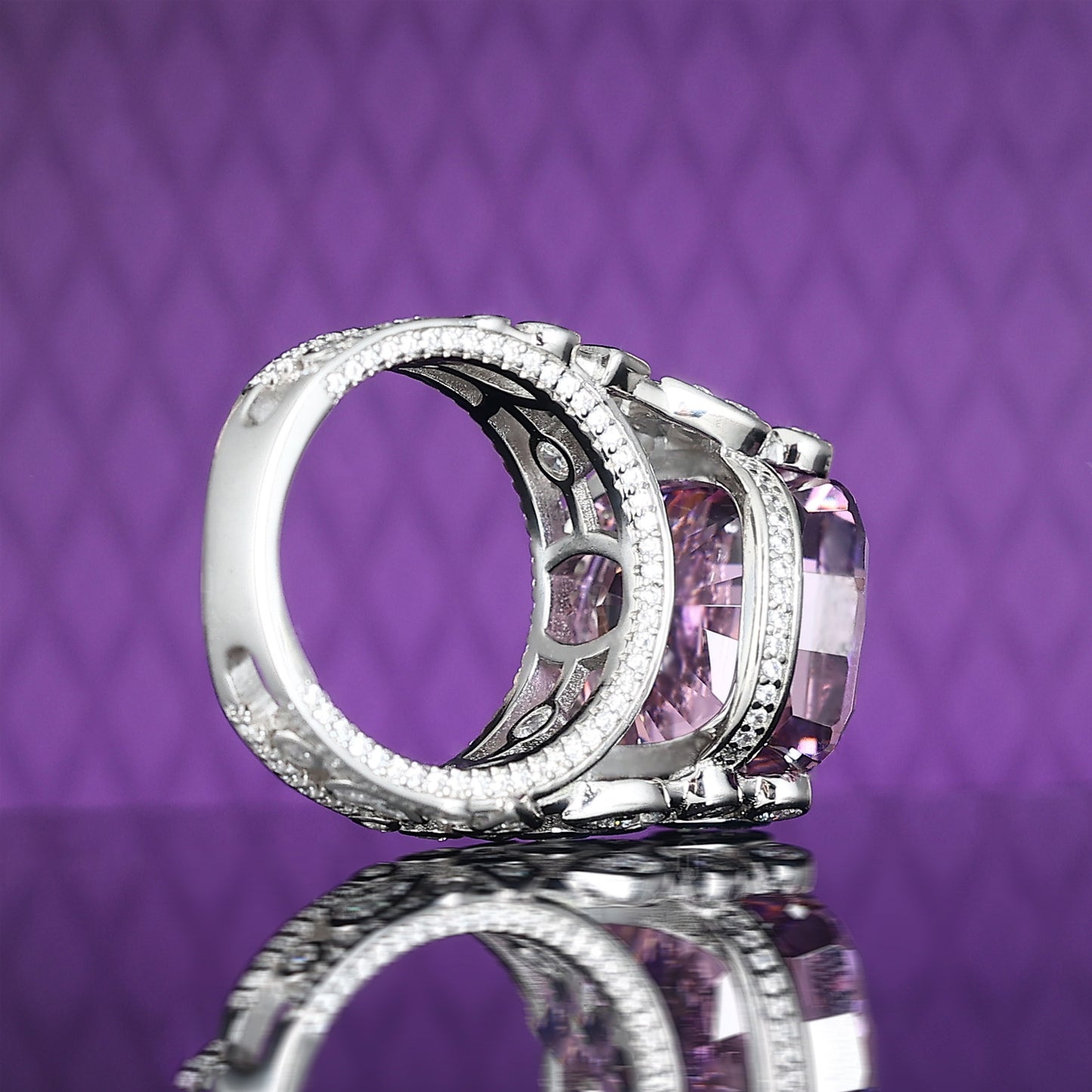 Pierres créées en laboratoire de couleur lavande micro-serties L'air violet vient de l'est bague, argent sterling