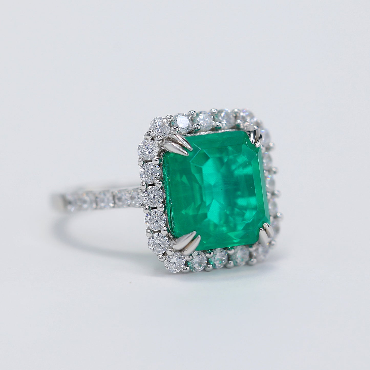 Promotion design Micro-setting Emerald color Lab created stones 8 prong ring, sterling silver. (5.45 carat)