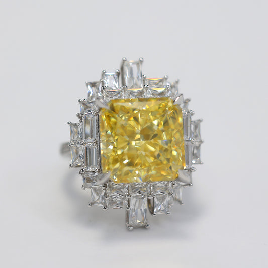 Reflektionsring mit gelben Diamanten in Mikrofassung im Labor, Sterlingsilber