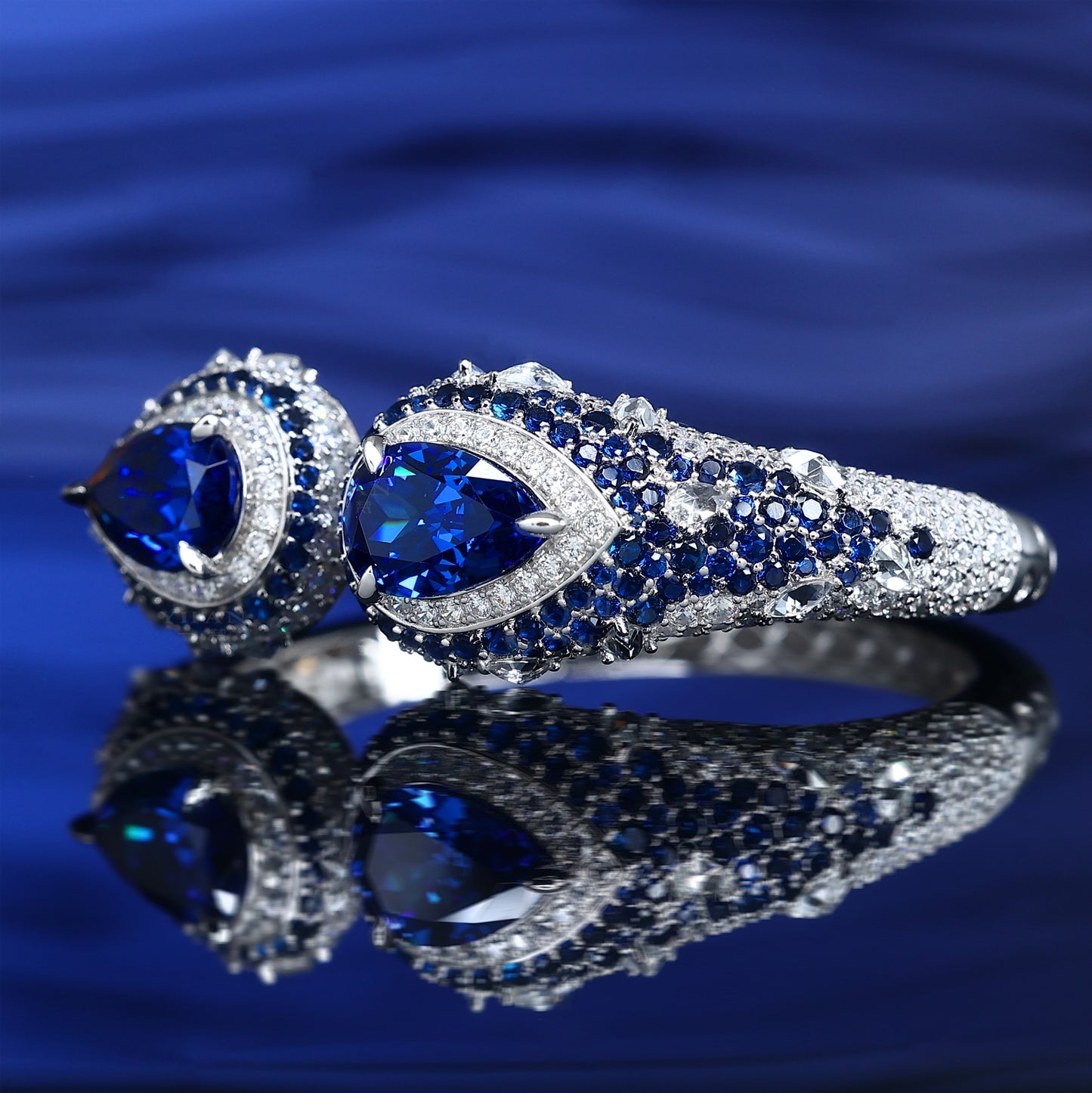 Micro-setting Royal blue color Lab created stones The star of the very desire bangle, sterling silver