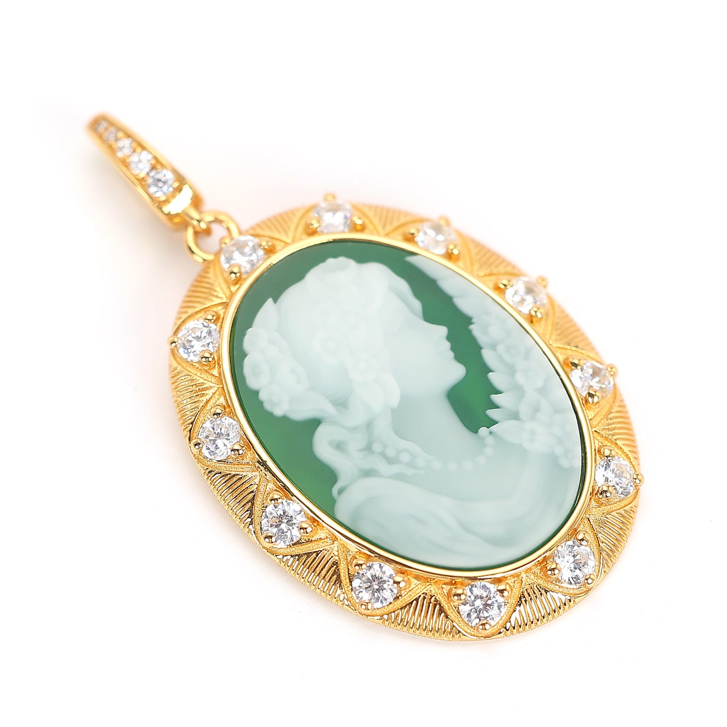 Fancy detailed Cameo agate princess pendant, sterling silver. 18K yellow gold plating