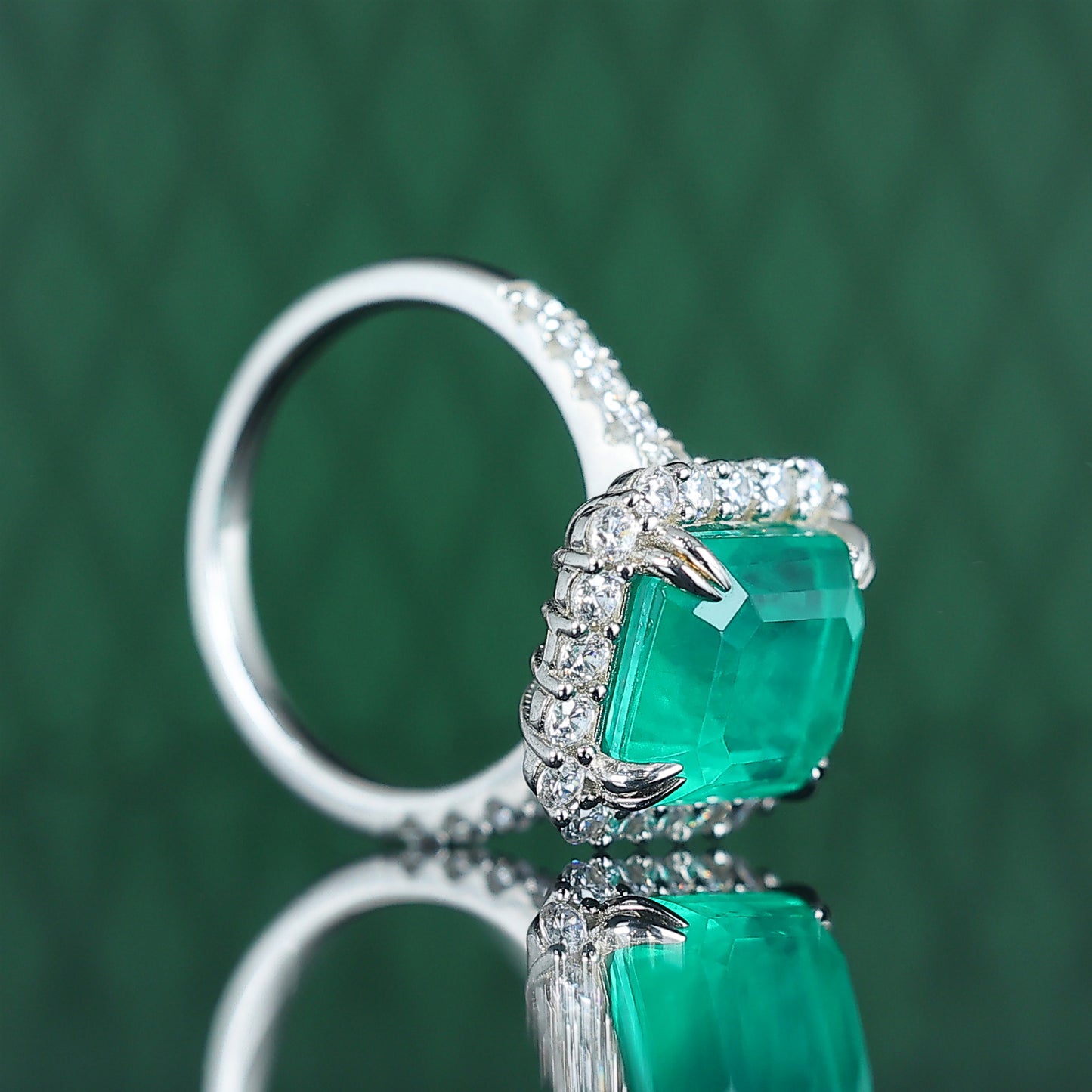 Promotion design Micro-setting Emerald color Lab created stones 8 prong ring, sterling silver. (5.45 carat)