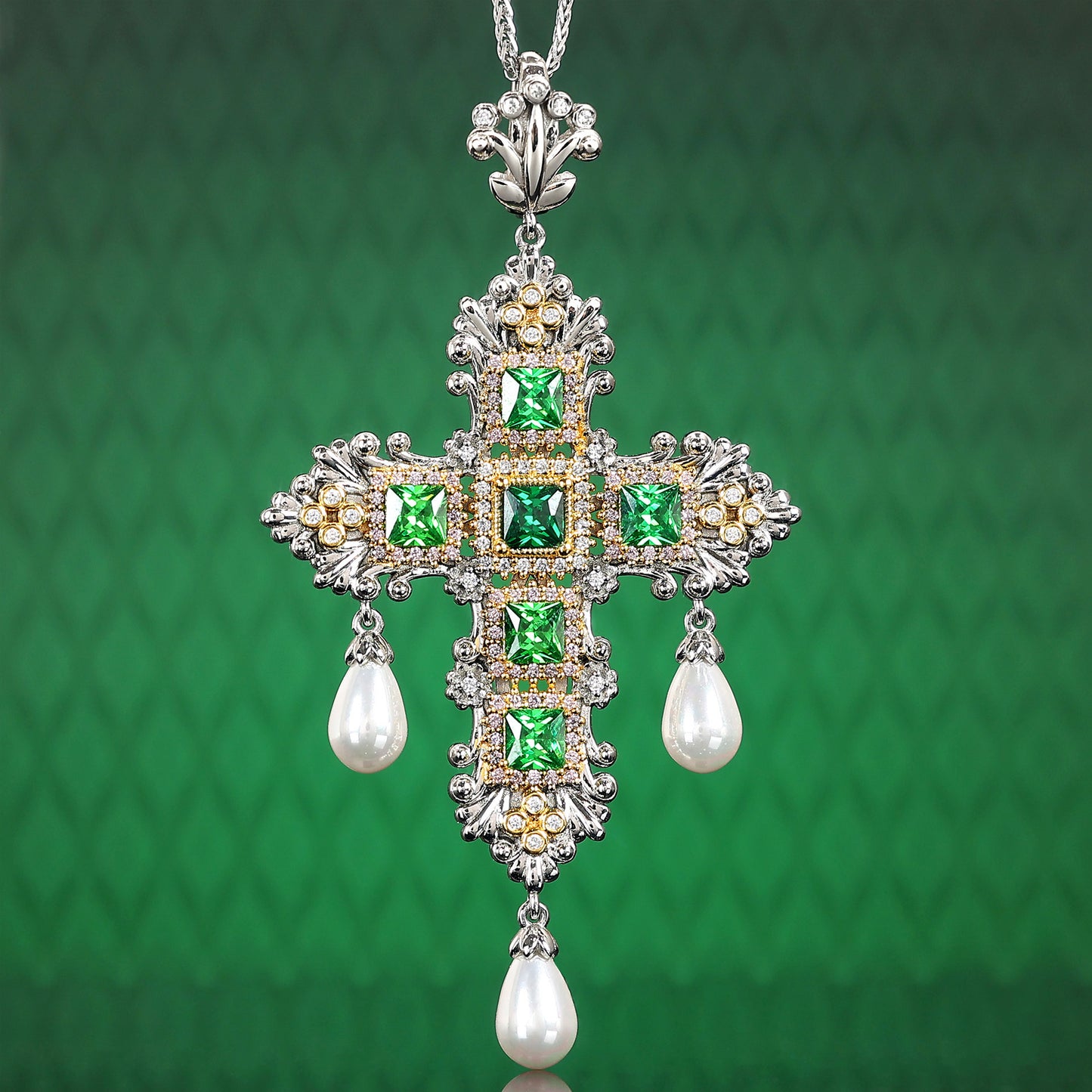 Édition limitéeMicro-serti diamant vert couleur laboratoire pierres créées Knot cross retro drop perle Pendentif, argent sterling 