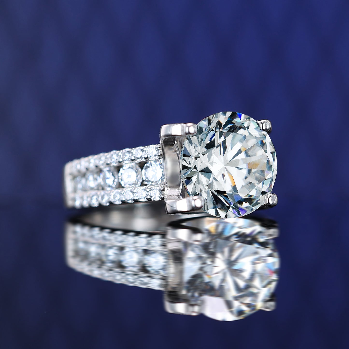 Micro-setting lab created stones OX ring, sterling silver. (5 carat)