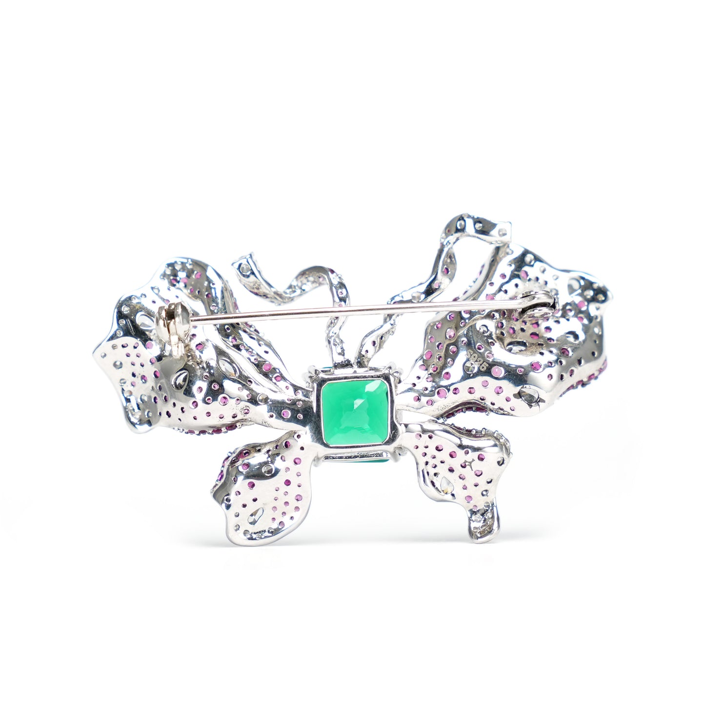 Broche papillon en pierres créées par laboratoire de couleur mélangée émeraude micro-sertie personnalisée, argent sterling