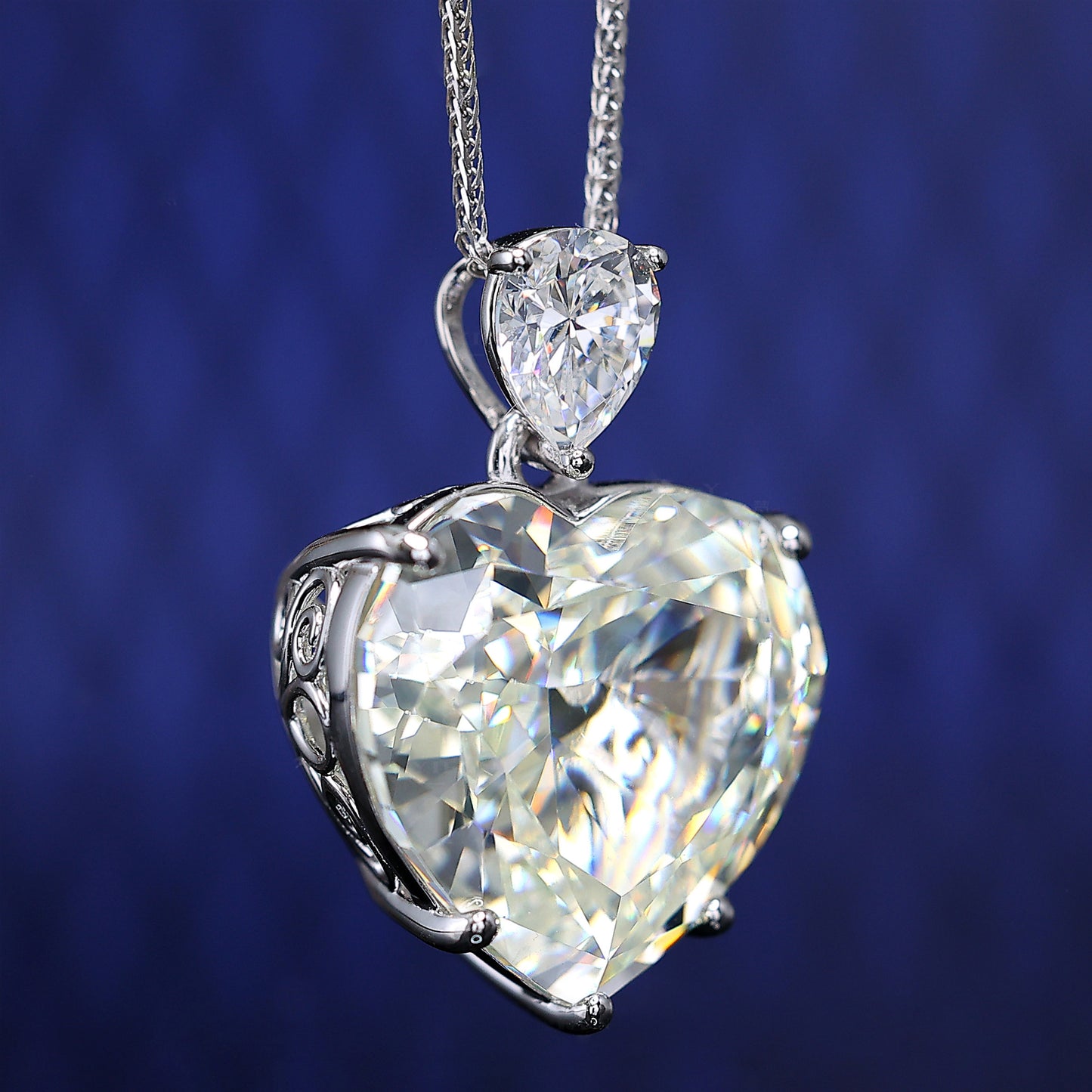 Micro-setting G color frosted flower cutting Lab created stones heart necklace, sterling silver .(50 carat)